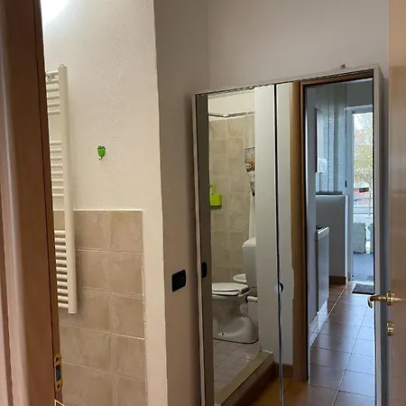 Apartmán 12, Bilo Leonardo Lido Adriano
